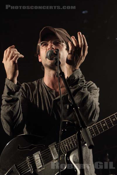 CLAP YOUR HANDS SAY YEAH - 2014-10-08 - PARIS - La Maroquinerie - 